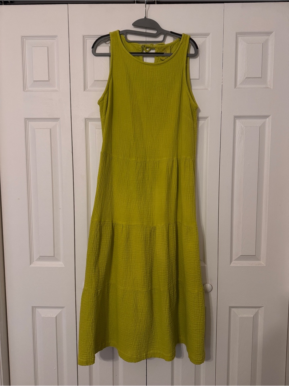 Joie Sleeveless Lime Green chartreuse 
Tiered Maxi Dress large